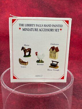 THE LIBERTY FALLS HAND PAINTED MINIATURE ACCESORY SET AH 122